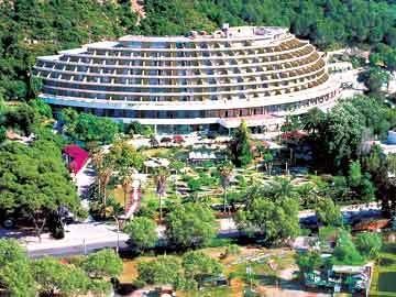 Olympic Palace Resort Hotel & Convention Center Иксия Екстериор снимка